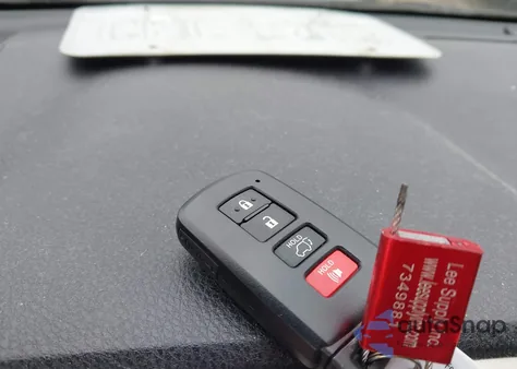 2015 Toyota Rav4 Limited z USA, uszkodzony, nr VIN 2T3DFREV7FW267908